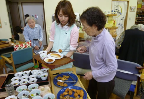 昼食の様子